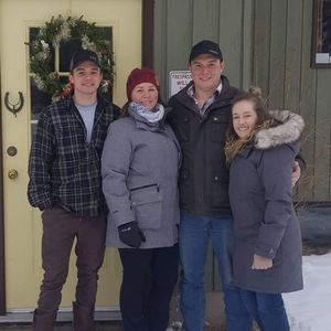 Meet your Posher, Corinne